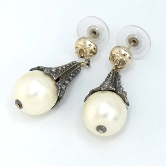 CHANEL CC Logos Pearl Dangle Stud Earrings Silver Gold Tone 03P Auth w/Box